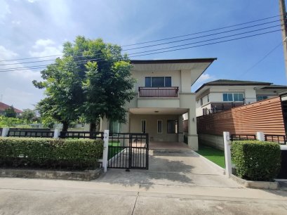 Quick sale!!! 2-story detached house, Baan Kritsana Rama 5 - Kanchanaphisek, next to the main road, 4 bedrooms, 3 bathrooms, the house is at the edge, area 100 sq m. Very good price.