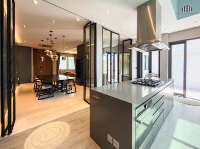 Luxury Built-In Interior Easy Access to Ekkamai & Rama 9 Prime Nine Ekamai