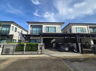 出售 Britania Bangna KM.42 出售/出租独立屋，Britannia Village，Bangna Km. 42，Bangna，Bangpakong，北柳府