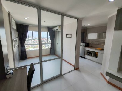 Fully Renovated, Move-In Ready!!! For Sale: LUMPINI PARK Rattanathibet-Ngamwongwan Condo Size: 26.09 sq.m., 30th floor, unobstructed city view, no direct sunlight Fully equipped with appliances, close to MRT Bang Krasor station