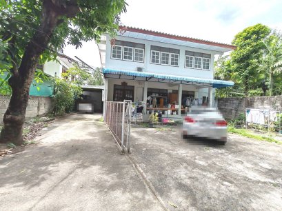 เนื้อที่ใหญ่ ไพรเวท ราคาดี !!!  ขายบ้านเดี่ยวทำเลเมือง บนที่ดิน 141 ตร.ว. ประชาราษฎร์ สาย 1 ซอย 38  เงียบสงบ เป็นส่วนตัว ใกล้รัฐสภา MRT และทางด่วน จะซื้ออยู่เองก็ลงตัว หรือเก็บไว้ลงทุนก็คุ้ม