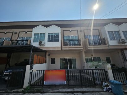 ขายทาวน์โฮม Living Prime รังสิต-คลอง 2 | แต่งหรูพื้นไม้จริง ครัว Modern Loft 4 นอน 2.39 ลบ.