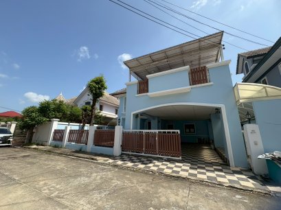 House for Sale – Panjasap Park Pinklao Project (Prime Location on Borommaratchachonnani Road)   A beautiful single house with a spacious 80 sq.wah (320 sq.m. land area). Surrounded by greenery with a peaceful atmosphere,