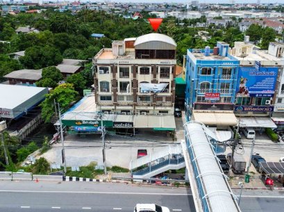 ขายตึกแถวติดถนนใหญ่กัลปพฤกษ์ 4.5 ชั้น 2 คูหา 32.3 ตร.ว. พื้นที่ 679 ตร.ม. เหมาะทำออฟฟิศ คลังสินค้า จุดกระจายสินค้า