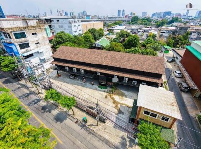 พร้อมรับฟังทุกข้อเสนอ!!! สามารถดำเนินกิจการต่อได้ทันที ขายสิ่งปลูกสร้างพร้อมร้านอาหาร(ปิ้งย่าง) 503 ตารางเมตร ต้นซอยจรัญสนิทวงศ์ 32 พร้อมสัญญาเช่าระยะยาว 18 ปี บนที่ดิน 256 ตารางวา ราคาพิเศษ!!