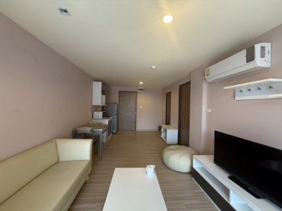 For Sale: Hua Hin Condo with Pool View – Spacious Unit at a Special Price!