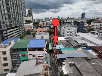 Hostel ready for investment!!! In the heart of the city, next to the BTS Skytrain. Krung Thonburi Station, commercial building, 3 floors, 1 unit, 12 sq m, near business areas.