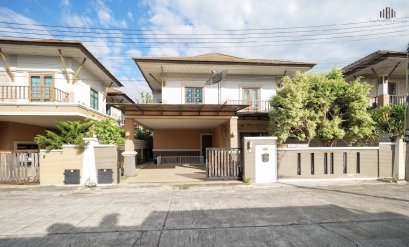 Experience a peaceful and refreshing atmosphere in this beautiful 2-storey detached home located in Piyawat Bangsaen Project 3. Perfect for families seeking comfort, warmth, and long-term stability, every corner of this home has been thoughtfully designed