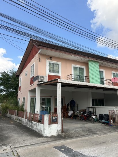 Looking for a home with real living space that can support future family expansion? This 2-storey townhouse offers larger-than-standard space, giving you the feeling of living in a single detached home. Fasai Ville Village 1