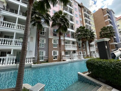 คอนโดหรูสไตล์รีสอร์ท สำหรับครอบครัวระดับพรีเมียมที่มีลูกเล็กและชอบใช้ชีวิตนอกบ้าน เด่นด้วยห้องแบบ 3 ห้องนอน พร้อมสระว่ายน้ำส่วนตัวหน้าห้อง ให้ลูกๆ เล่นน้ำได้อย่างปลอดภัย โครงการ เซเว่น ซีส์ โค้ด ดิ อะซูร์ { Seven Seas Côte d’Azur }นาจอมเทียน สัตหีบ ชลบุรี