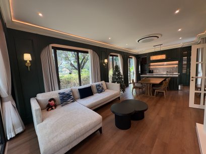 现代奢华设计，私家中庭庭院，角落户紧邻中央花园，超高性价比！急售REAL ASSET 开发 · Vivaldi Bangna 高端现代奢华双层独栋别墅，土地面积 70.7 平方哇，近 Mega Bangna 、近高速以及素万那普国际机场！