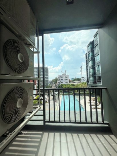 出售 Niche Mono Itsaraphap 公寓 2 间卧室 + 泳池景观