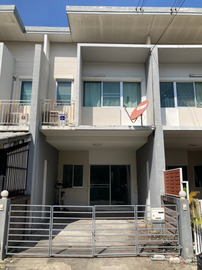 急售！！️ 联排别墅 V-Village1 Navanakorn， Khlong 2, 巴吞他尼府