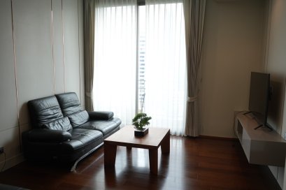 素坤逸天际线的壮丽景色！出售 Quattro by Sansiri 公寓 53.04 平方米，靠近 BTS Thonglor