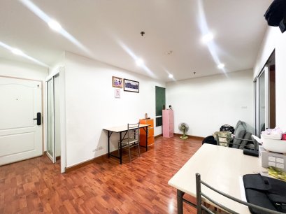 分期付款比租房便宜，近BTS 400 米的公寓出售Bangkok Horizo​​n Ramkhamhaeng，漂亮的平面图，14楼