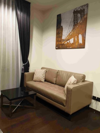 高楼层24层，精装修，超值！出售The Line Ratchathewi（Sansiri开发）公寓，离BTS Ratchathewi仅220米，近Siam Paragon约850米，急售