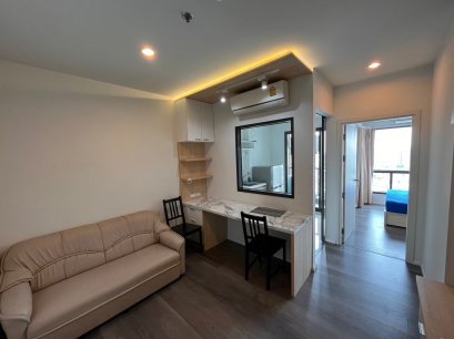 There is nothing more worthwhile than this!!!! Condo for sale, The Stage Taopoon Interchange, The Stage Taopoon Interchange, 32nd floor, river view, good price, area size 33.67 sq m, near MRT Taopoon Station.