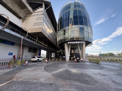 พื้นที่การค้าให้เช่า ติด Airport Link รามคำแหง (a‑link square mall) รวม 1,670 ตารางเมตร (ชั้น 2) พร้อมที่จอดรถ 15 คัน! เหมาะทำ คลีนิค โชว์รูม ร้านอาหาร Fine Dining หรือ Buffet ด่วน!!