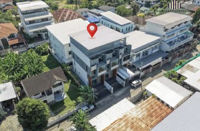 全新一手·超值出售·Chokchai 4 主干道优质 Home Office 土地面积 33.2 坪 | 使用面积 245 平方米 | 转角单位 | 黄金商用地段 即买即用！