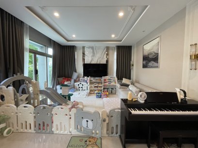 Condo for Sale Single-Detached Home by Top Brand Pruksa, Project “The Palm Chaengwattana-Chaiyaphruek.” 70.5 sq.wah | 5 Bedrooms | 4 Bathrooms | 3 Parking Spaces | Maid’s Room | Near SISB Nonthaburi! Close to Robinson Ratchaphruek!