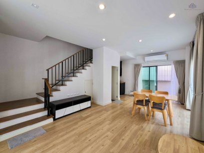 บ้านหลังมุมหน้าสวน!! ขายบ้านกลางเมือง บางนา–วงแหวน ทำเลสวยสุดในโครงการขนาด 26.2 ตร.วา.