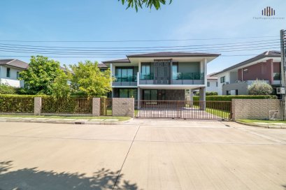 Luxury Large Detached House in Thawi Watthana – Setthasiri Thawi Watthana Rare opportunity to own a luxury detached home on over 100 sq.wah