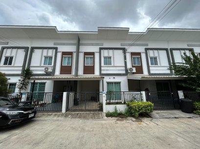For sale: the cheapest 2-storey townhouse in the project at Lalin Property Pattaya