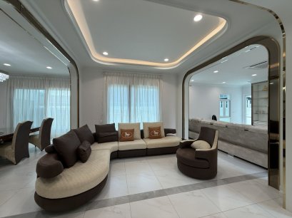 Rare Luxury Mansion in the Heart of the City Set on over 204 sq.wah
