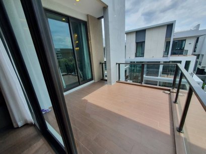 House for Sale Baan Klang Muang CLASSE Ekkamai-Ramintra
