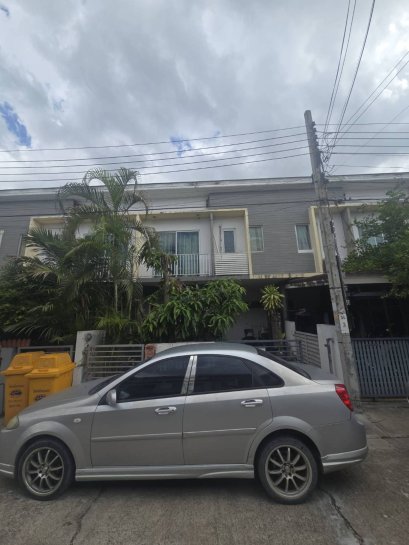 Affordable Townhouse for Sale at The Connect Suvarnabhumi 12 Soi Kingkaew 37