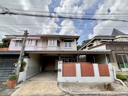 ขายบ้านแฝด 2 ชั้น หมู่บ้านคันทรี อิน ทาวน์ (Country In Town) ราชพฤกษ์-ท่าอิฐ 37.2 ตร.ว. รีโนเวทใหม่พร้อมอยู่ ใกล้ MRT บางรักน้อย ท่าอิฐ