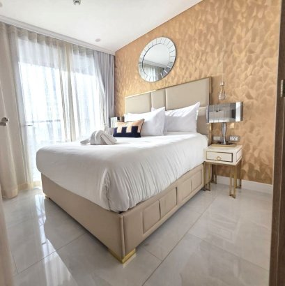 Luxury Beachfront Condo for Rent or Sale Copacabana Beach Jomtien, Pattaya