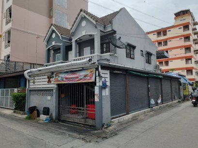ขายทาวน์เฮ้าส์หลังริม ประชาชื่นนนทบุรี 8 เนื้อที่ 24.5 ตร.ว