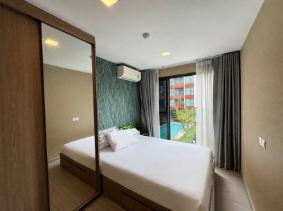 Corner Unit, Private! Beautifully Decorated and Ready to Move In!! Pool View, Extra-Spacious Innermost Unit for Sale at The Privacy S101 (THE PRIVACY S101), 28.5 sq.m., Near BTS Punnawithi .