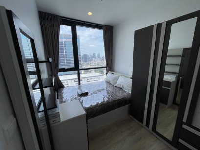 For Rent Condo Oka Haus Sukhumvit 36, 27th Floor, 26.77 Sq.m., Maleenont Building View, Fully Furnished and Ready to Move In, Near Thonglor