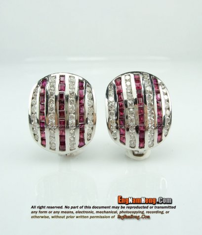 ต่างหูทับทิมเจีร ประดับเพชรแท้เบลเยี่ยมคัต ก้านล็อคค่ะ