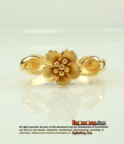 แหวนทอง 99.99 เปอร์เซ็นต์ ลายดอกไม้ ลงทรายละเอียด งานสวยค่ะ