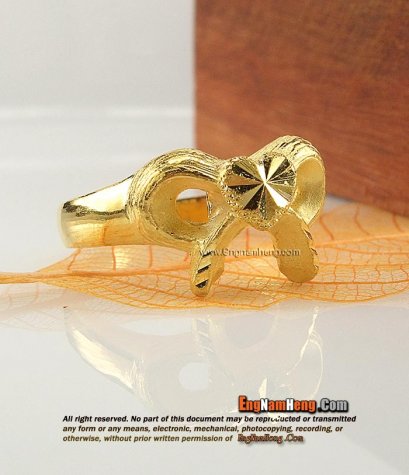 แหวนทองคำแท้ 96.5 เปอร์เซ็นต์ น้ำหนัก 2 สลึง รูปโบว์เล็กค่ะ