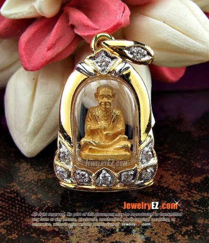 สมเด็จโต เนื้อทองคำแท้ กรอบทองคำฝังเพชรเบลเยี่ยม ขนาดสวยน่ารักค่ะ