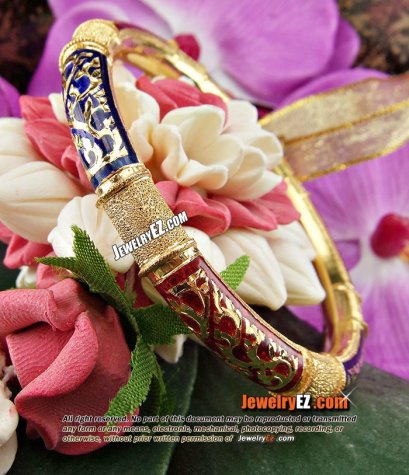 กำไลลงยา ลายโบราณ ทอง96.5% น้ำหนัก 2 บาท น่าสะสมค่ะ