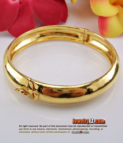 กำไลทองคำแท้ หนัก2บาท ทอง96.5 เปอร์เซ็นต์ เนื้อตัน ผิวเกลี้ยง รูปแบบมาตรฐาน ใส่ได้ทุกวัน