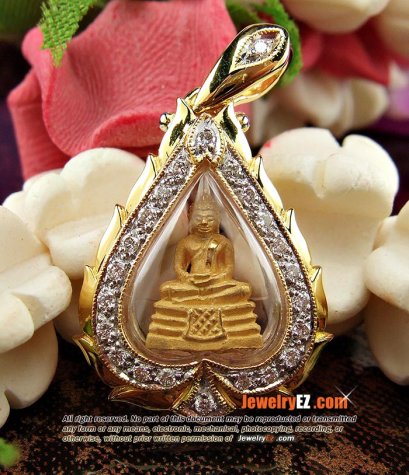 หลวงพ่อโสธรทองคำ เลี่ยมกรอบทองล้อมเพชร ขนาดน่ารักมากๆค่ะ