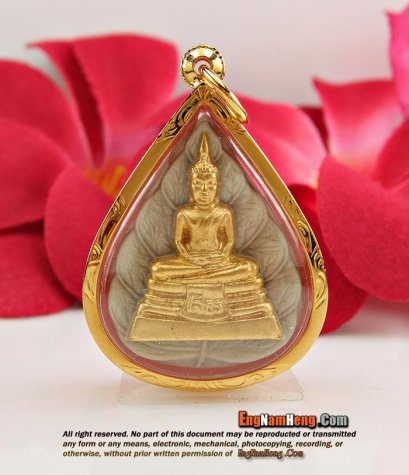 หลวงพ่อโสธร วัดโสธรวรารามวิหาร เลี่ยมกรอบทองแท้ค่ะ