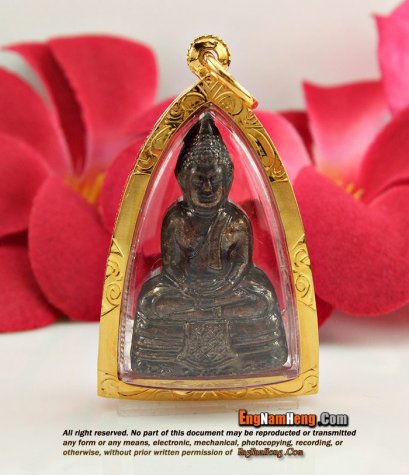 หลวงพ่อโสธร รุ่นทองประทาน เลี่ยมกรอบทองแท้ค่ะ