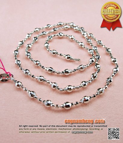 สร้อยคออิตาลี 18K (750) เม็ดยินตันแกะลายคั่นยินตันเม็ดเล็ก สีขาวล้วนค่ะ