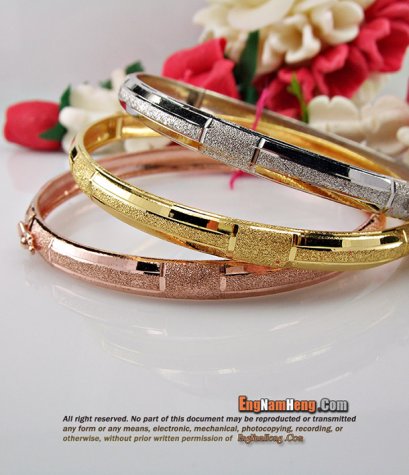 กำไลทอง 96.5% น้ำหนักชุดละ 1.50 บาท ชุบ 3 สีตัดเงลงทรายสวยมากค่ะ