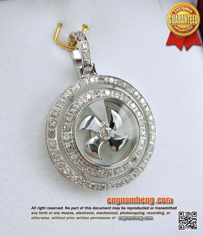 จี้กังหันนำโชค ตัวเรือนทองคำ 18K ทรงกลมสีเงิน ประดับเพชรแท้ ราคาโรงงานไม่แพงค่ะ