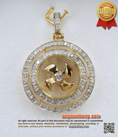 จี้กังหันนำโชค ตัวเรือนทองคำ 18K ทรงกลมสีทอง ประดับเพชรแท้ ราคาโรงงานไม่แพงค่ะ