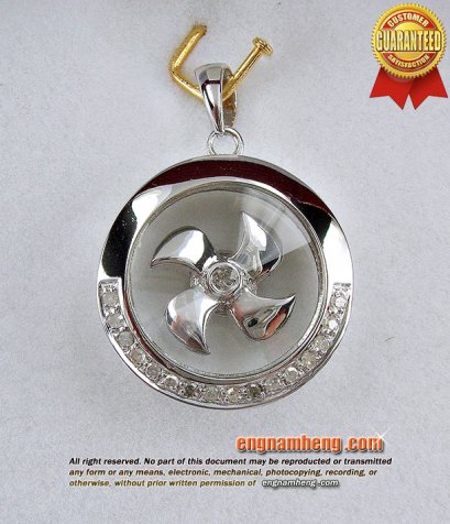 จี้กังหันนำโชค ตัวเรือนทองคำ 18K ทรงกลมสีทอง ประดับเพชรแท้ ราคาโรงงานไม่แพงค่ะ