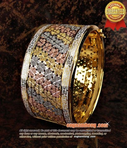 กำไลทอง 96.5% น้ำหนักทอง 3 บาท (45.6 กรัม) ลายดอกไม้ชุบ 3 สี ขอบกำไลลงยาสีขาวสวยเด่น ลายมาใหม่ค่ะใส่สวยสุดๆ